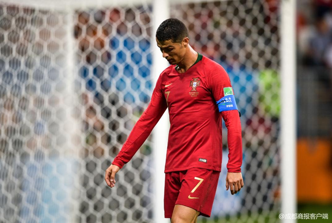 c罗代言卫生巾,马桶c罗