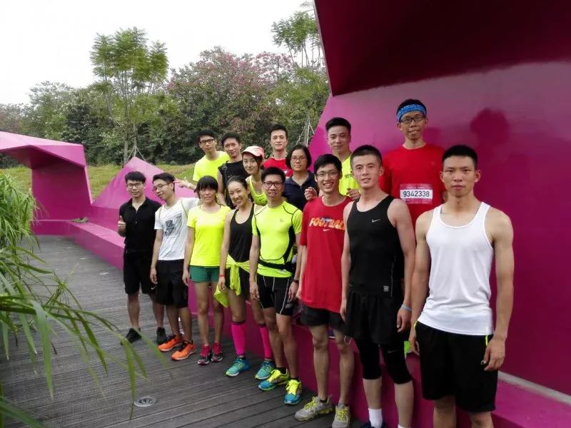 “生还是死”,正站在分岔路口的中国跑团