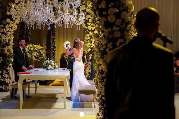 所有荣耀,所有荣耀比不过安东内拉