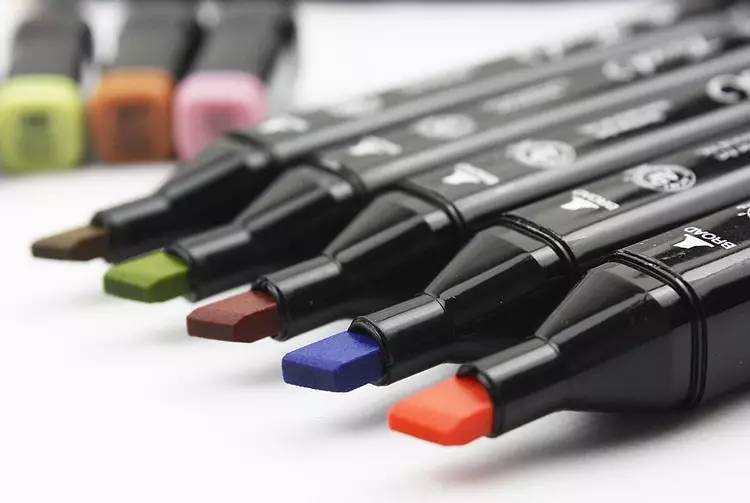 马克笔手绘服装设计教程正面,马克笔服装设计手绘教程视频