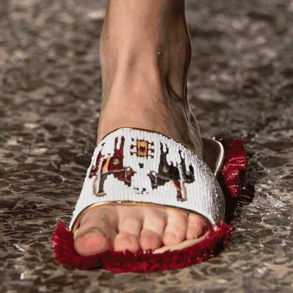 无跟拖鞋夏季新款,时髦夏季拖鞋