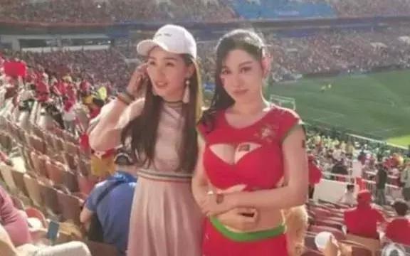 世界杯足球宝贝樊玲,世界杯最凶的球员