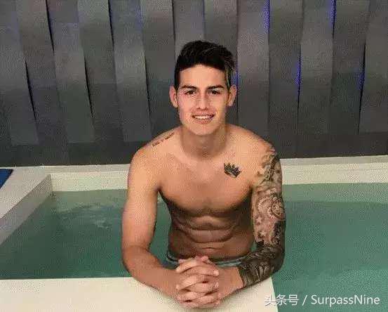 世界杯球星的各种帅气发型,复古油头发型男