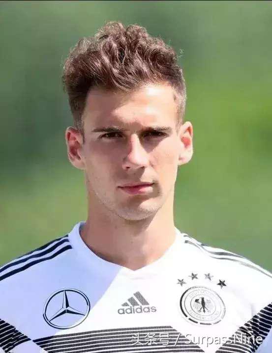 复古油头发型男,足球球星发型油头