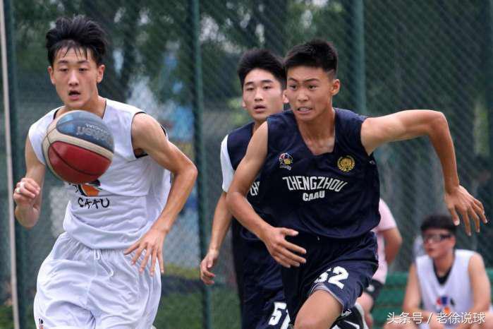 詹姆斯的一项成就,詹姆斯生涯首秀对阵