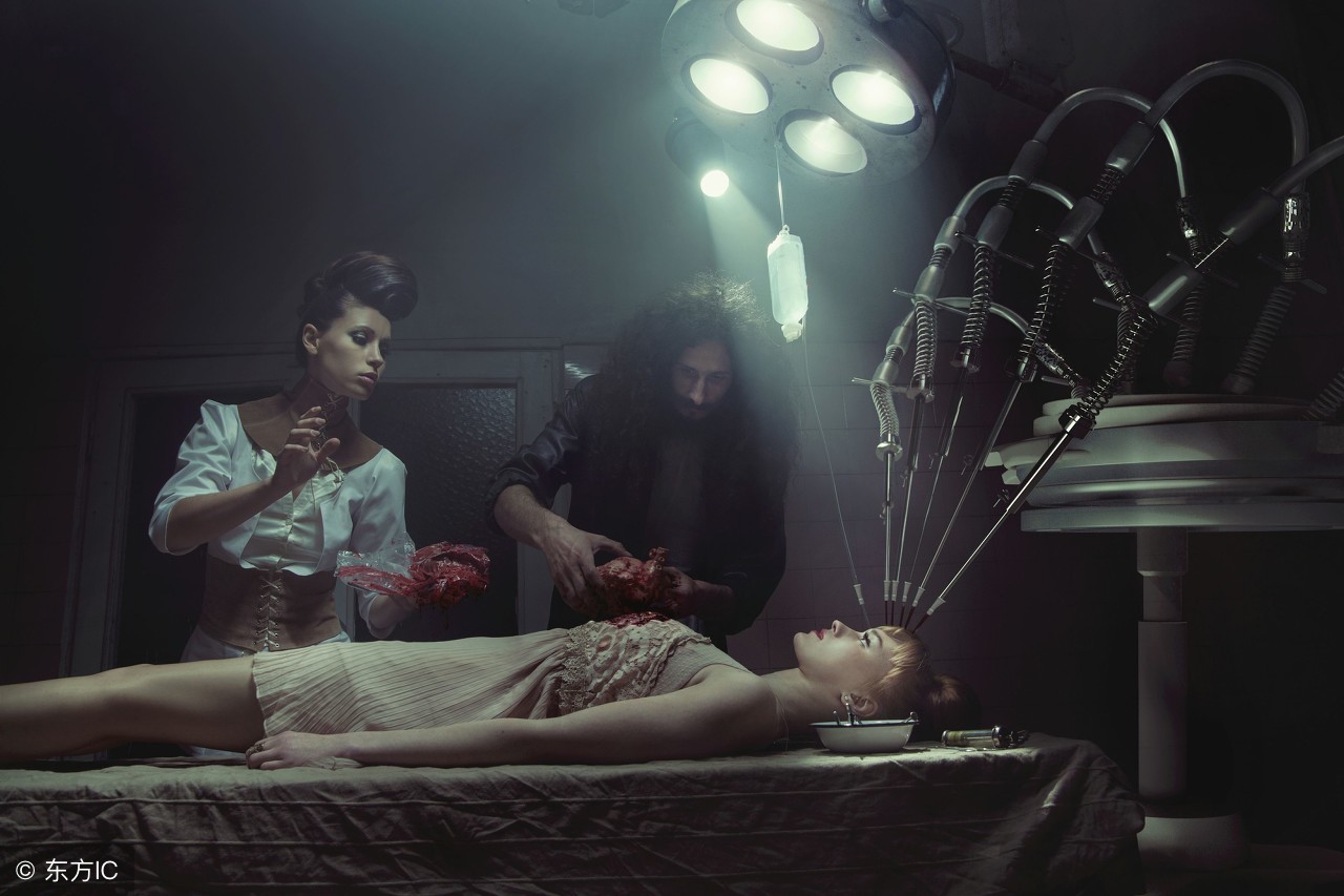 法医开始解剖新鲜尸体的时候会放血吗？