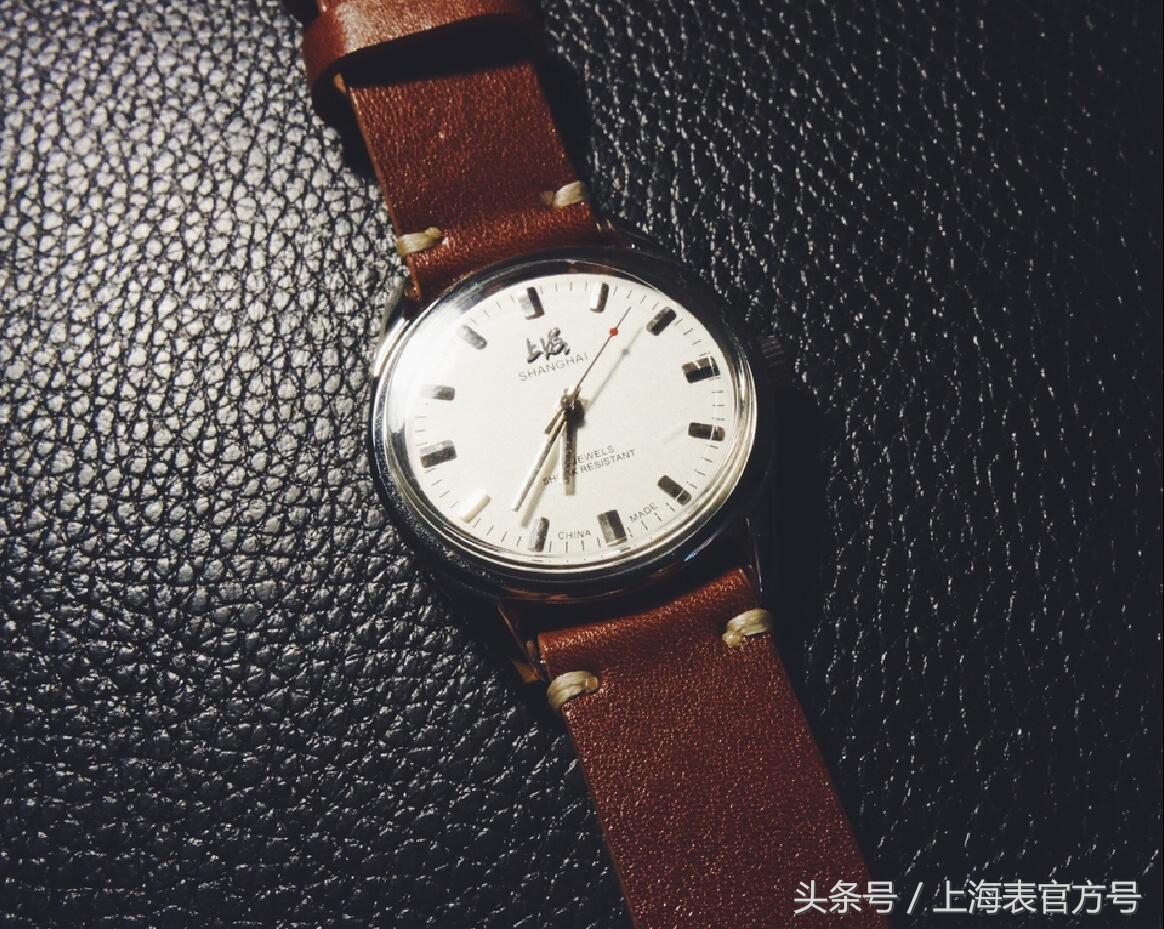 22岁送自己一块手表,老上海牌手表现在值多少钱