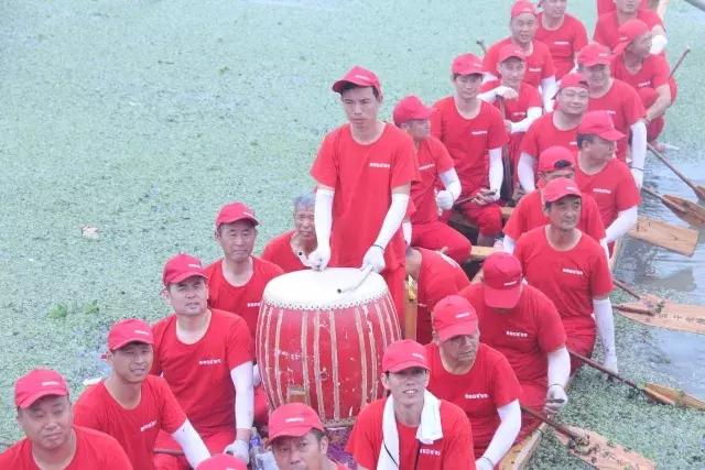 芜湖东易日盛龙舟节,东易日盛划龙舟