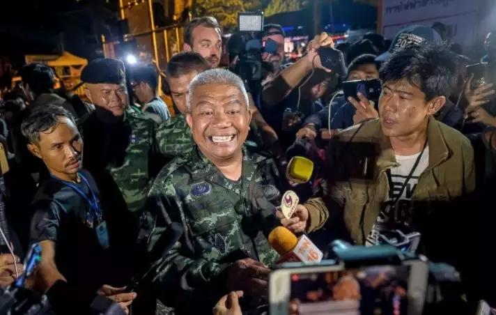 13名泰国少年足球队成员,泰国少年足球队被困洞穴事件