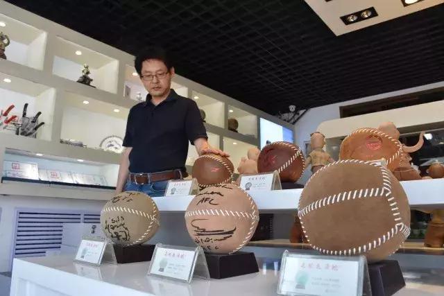 梅西在中国踢足球,梅西网店列台湾为国