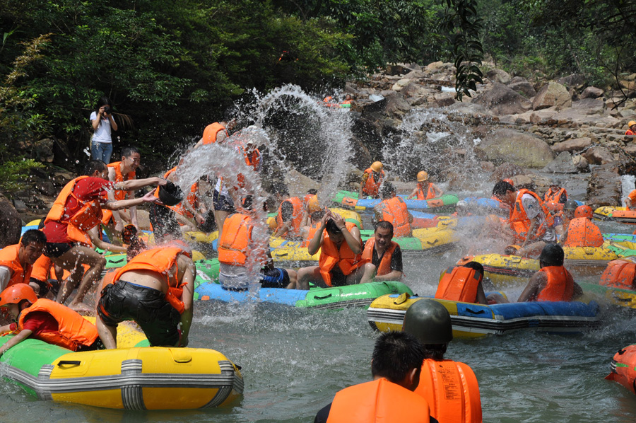 天台涂鸦村附近有哪些景点,天台峡谷漂流