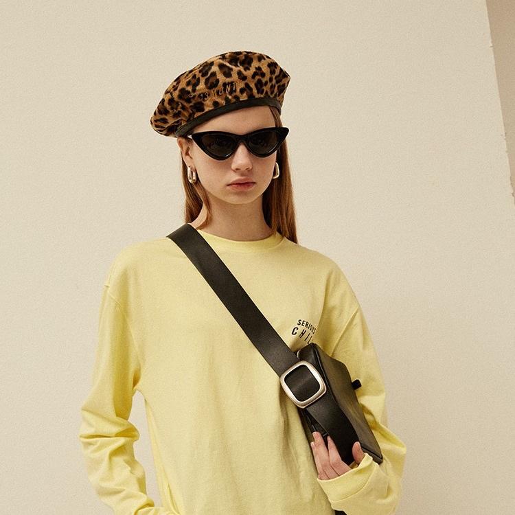 背的高颜值单肩包,背单肩包的女生视频