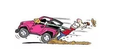 汽车行驶中刹车突然失灵如何应对？