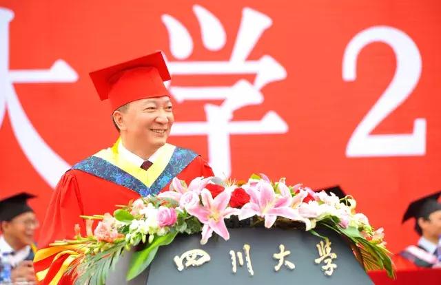 泪目学校演讲,泪目演讲的背后