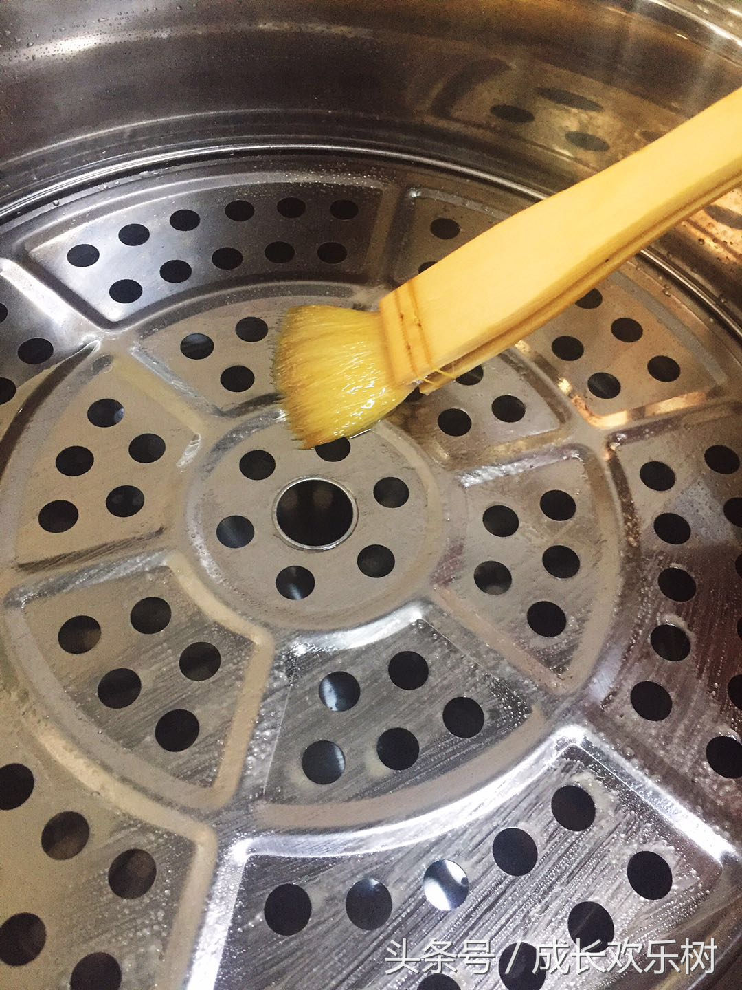 爸爸看孩子吃馒头,爸爸看卡塔尔世界杯