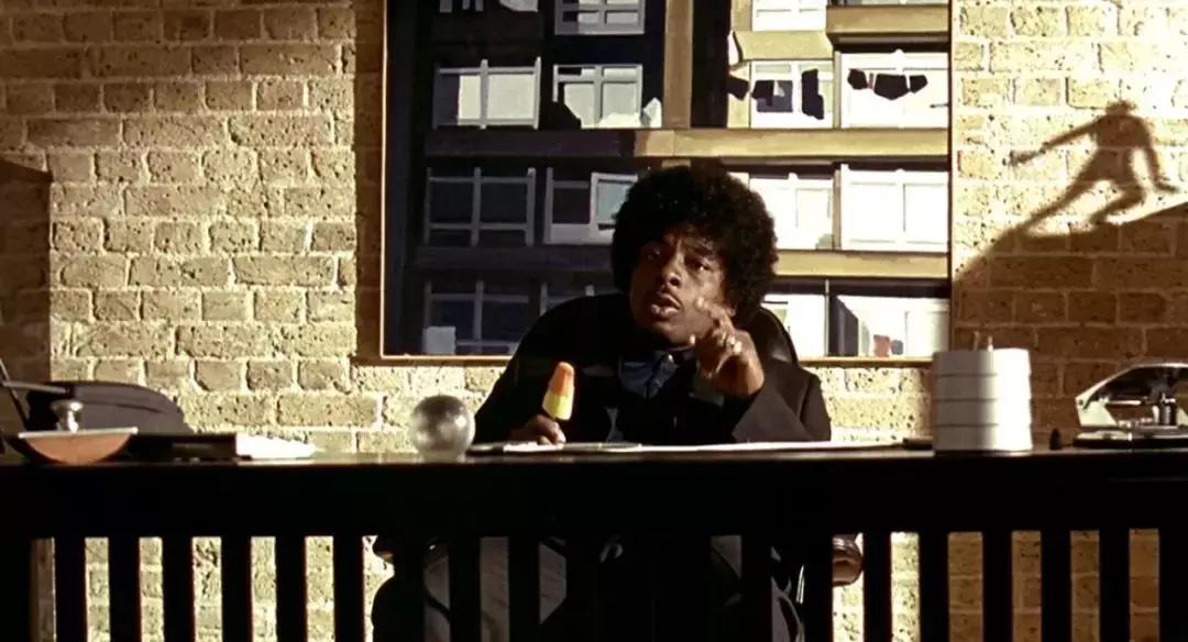 扒一扒那些三观奇葩的电视剧,扒一扒电影中的那些奇葩球迷