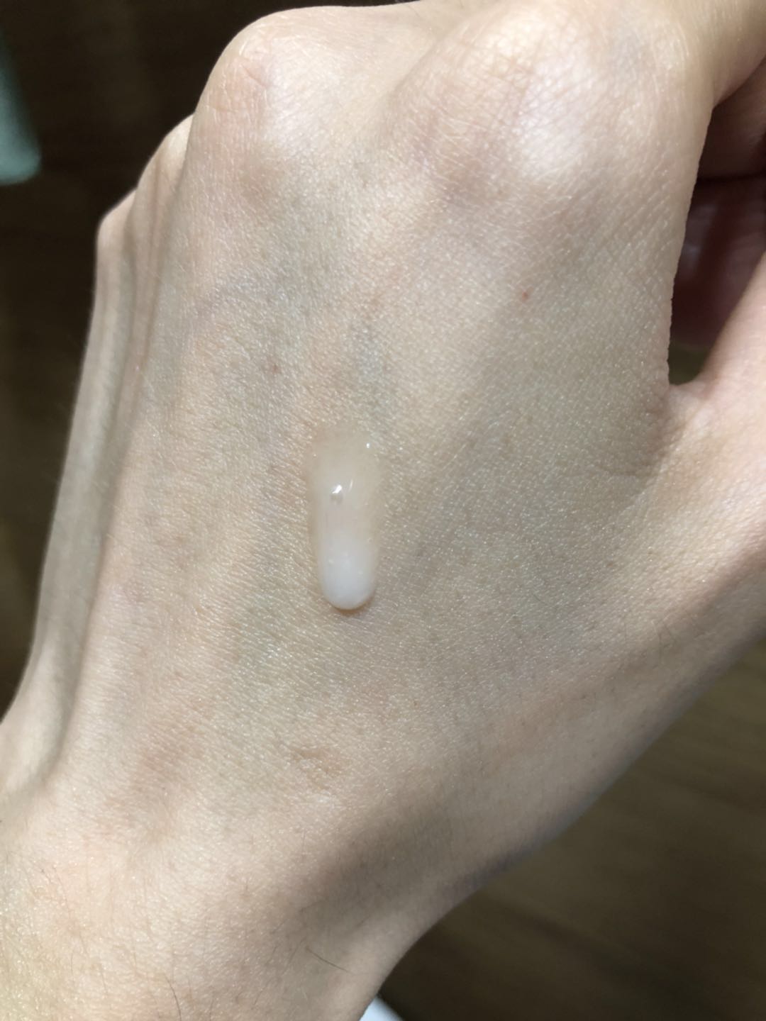 茵芙莎水乳测评,茵芙莎精华乳