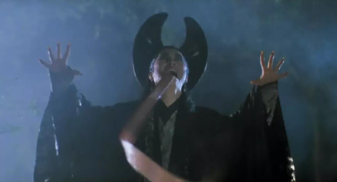 小到钻丁丁，大到吞活人，这片贝爷看了都瑟瑟发抖！