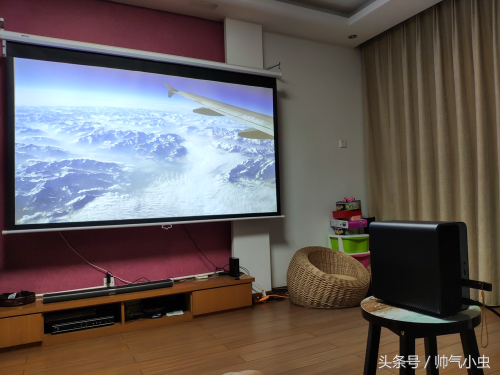 小米投影仪大于2000流明度,小米投影仪1000流明