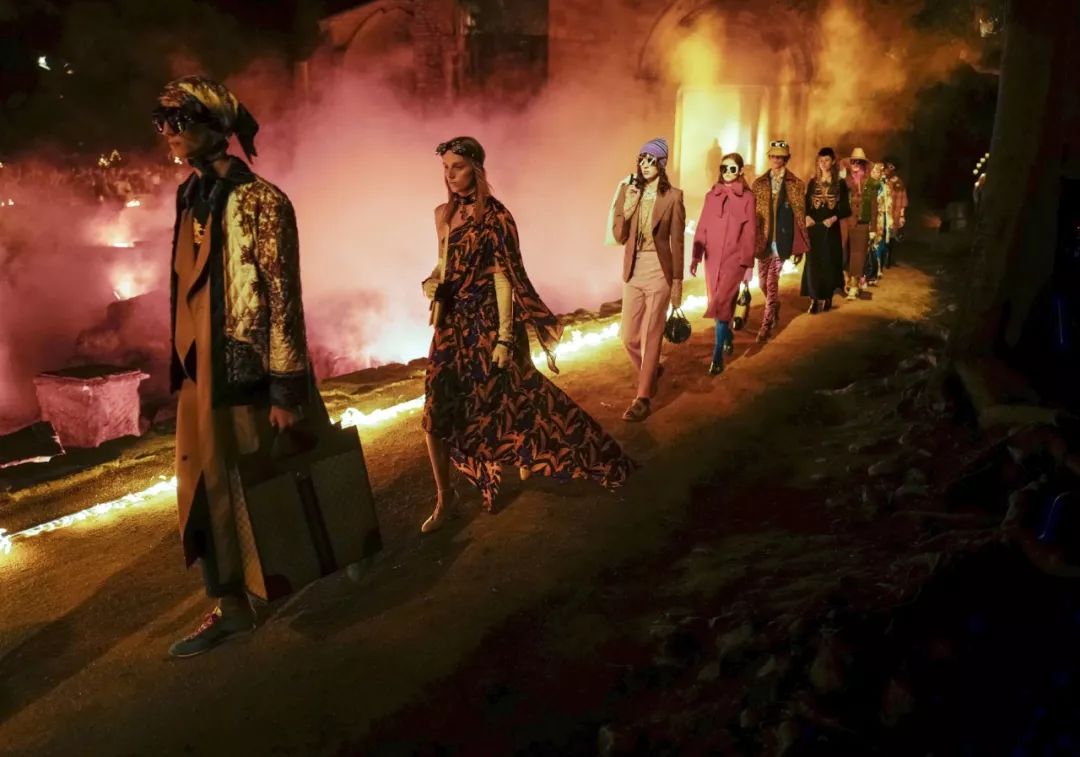 lv永不降价的理念是谁提出的,lv澳门降价