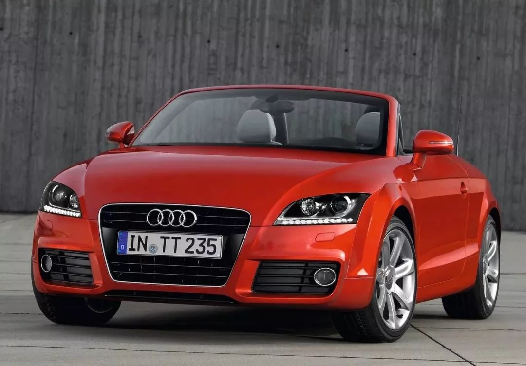 奔驰c200双门轿跑轮毂改装,双门轿车配什么轮毂