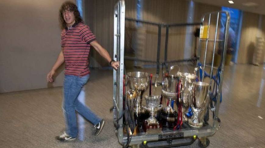 普约尔对巴萨重要吗,普约尔在巴萨初期踢什么位置