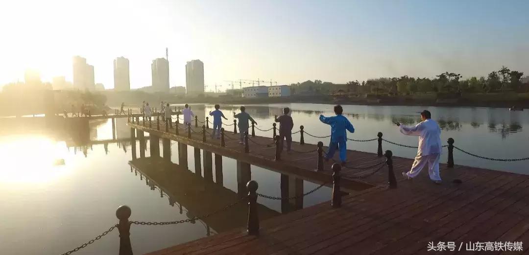 南海新区金滩,威海南海金滩风情海岸周边