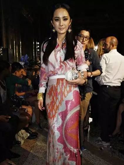 杨幂的时尚靠自己,时尚不是跟风