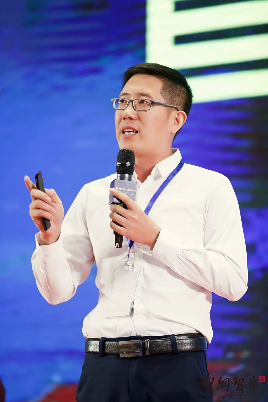 世界杯这场生意里，你才是主力