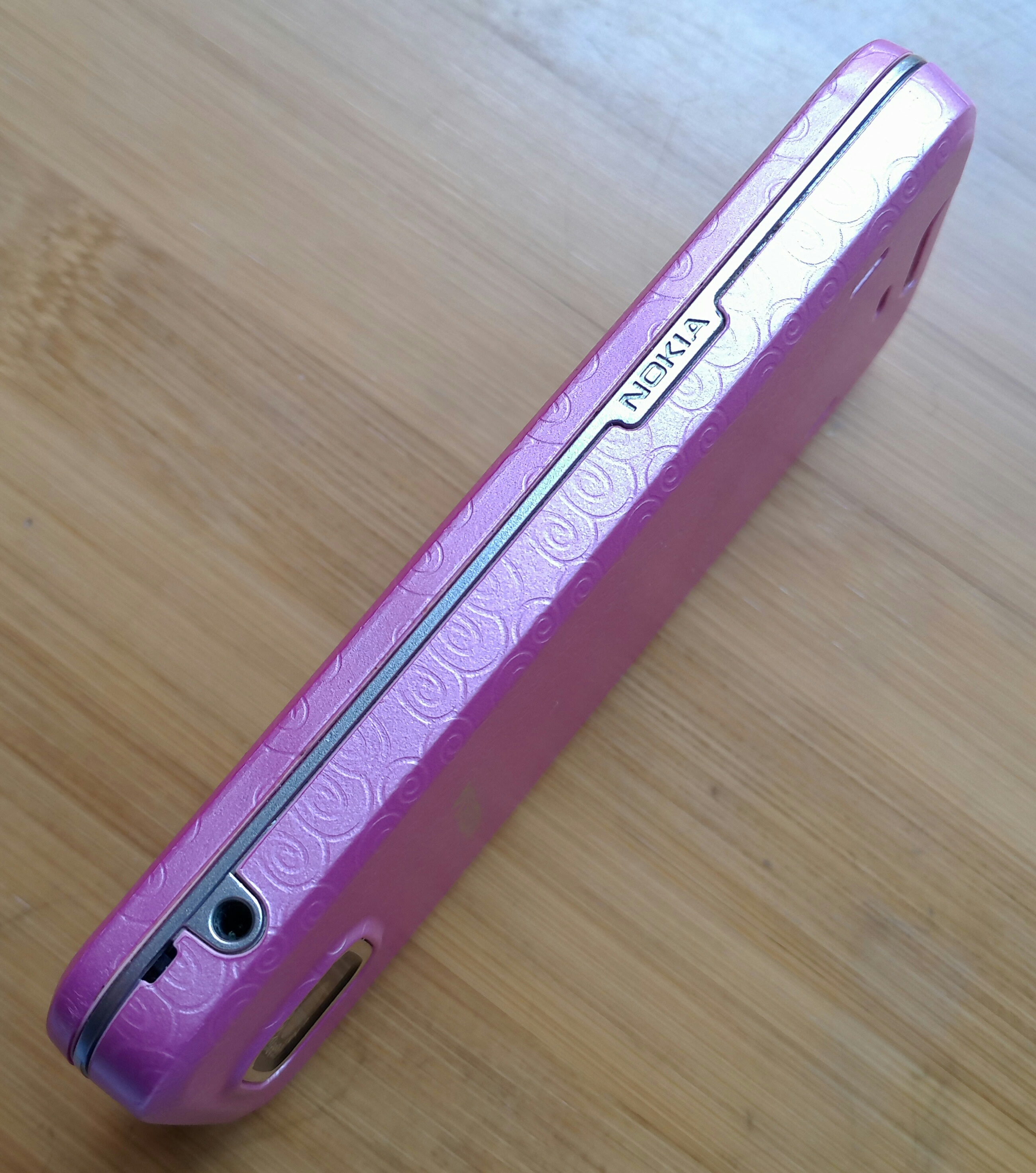 诺基亚滑盖6700s拆机,n73诺基亚手机拆解