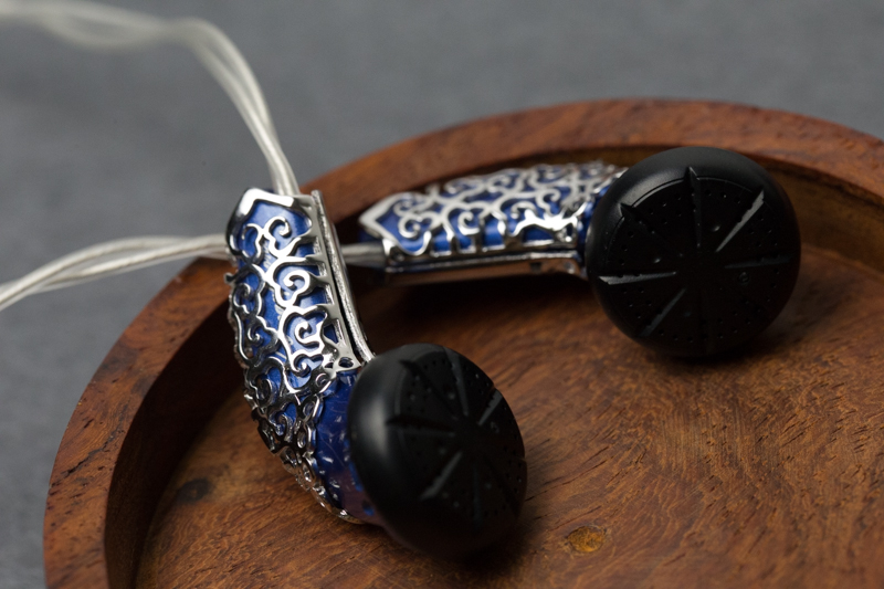 这可能是史上颜值最高的平头塞，全身贵金属，只要1699元！