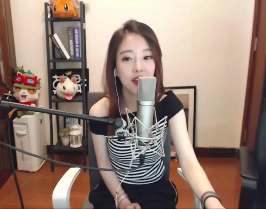 古天乐遭女子举牌求助,古天乐被女子求助救患病父亲