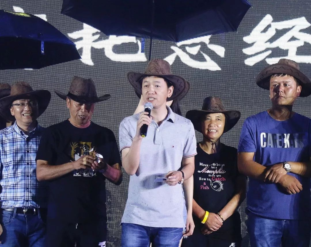 龙嘉v途250新款,v咖龙嘉250几座车