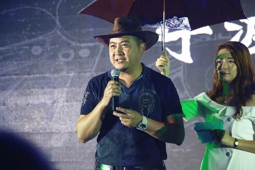 龙嘉v途250新款,v咖龙嘉250几座车