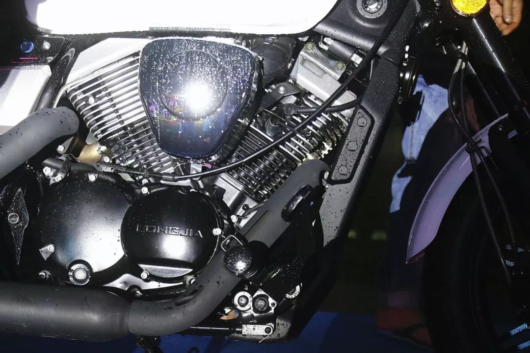 龙嘉v途250新款,v咖龙嘉250几座车