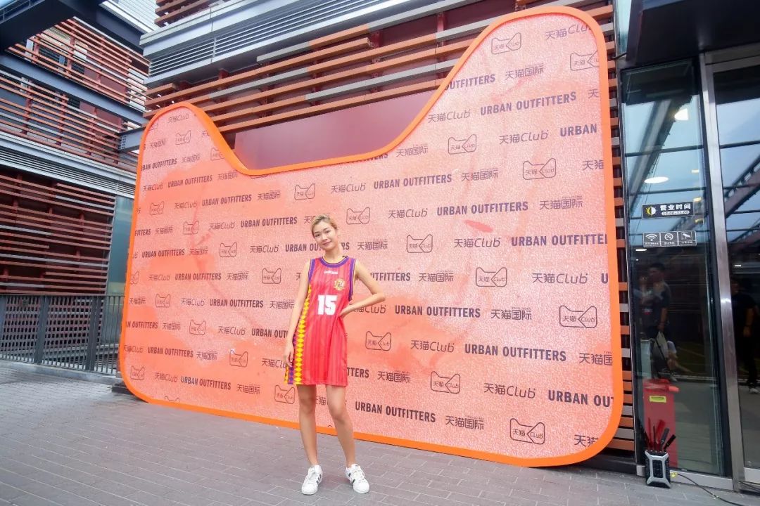 天猫Club引领女*生活性**新趋势，人气街舞女神陈妍臻现身倡导！