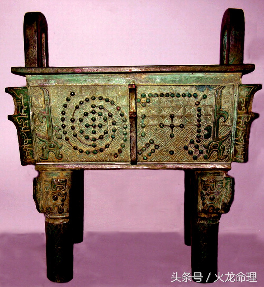 戊子癸亥甲寅戊辰是什么命格,八字同时有戊寅戊辰戊午