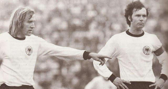 足坛三人最佳梅西内马尔c罗,迪巴拉c罗梅西的替补