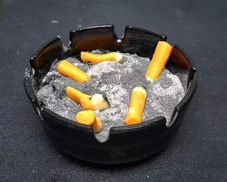 一箱橘子有几个发霉剩下的能吃不,吃了发霉的橘子