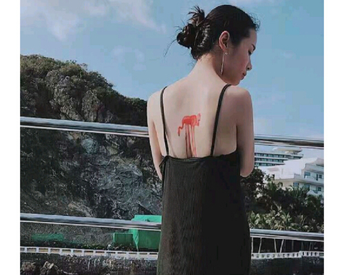 “不雅纹身”、“赚外快”成实锤，王者荣耀主播究竟怎么了？