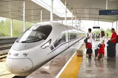 现在坐高铁不用车票了吗,2022年开始坐高铁还用取票吗