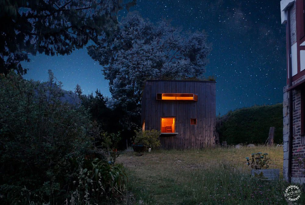 在少年成长的地方盖一座度假小屋,常回来看看