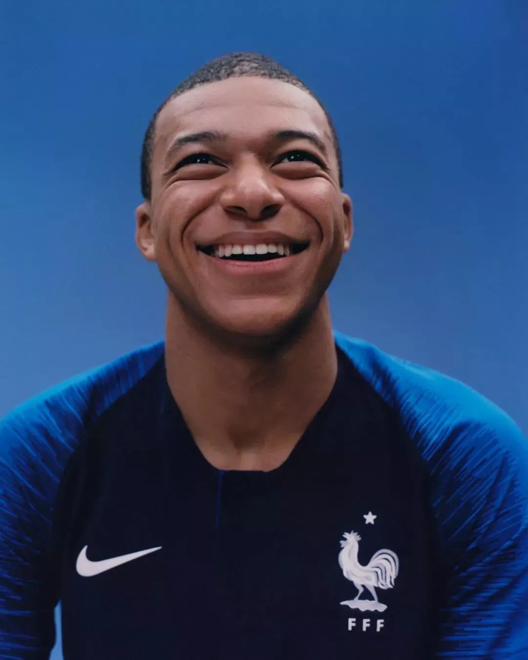 球场上如何穿球衣好看,怎样才能将球衣穿出帅气的感觉