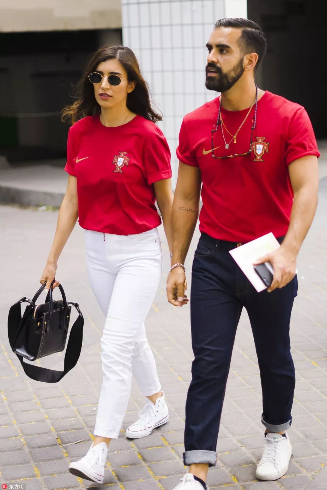 球场上如何穿球衣好看,怎样才能将球衣穿出帅气的感觉