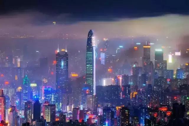 我叫深圳，这是我的个人简历，请查看！