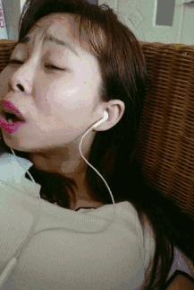 中国社会的病态：读书不如整容，高考不如网红