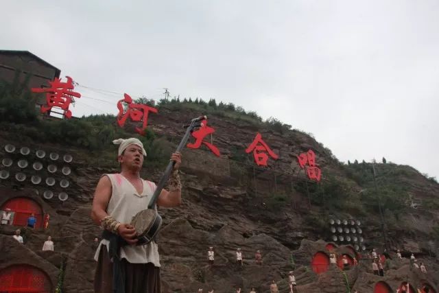 壶口古渡口小镇视频,黄河口文化艺术城集市