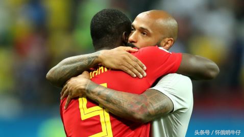 亨利对卢卡库,亨利教卢卡库射门