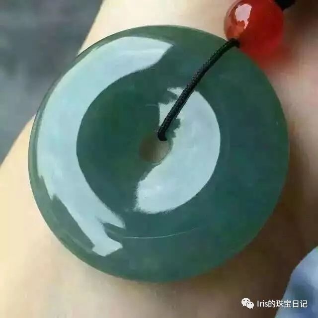 翡翠蓝水和飘花哪个好,飘花蓝水翡翠如意