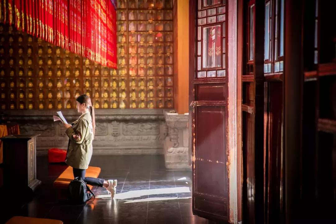 到寺庙没烧香算许愿吗,到了寺庙不拜佛可以吗